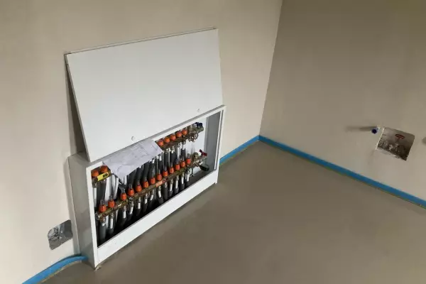 Výhody anhydritových litých potěrů pro podlahové topení
